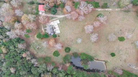 1016 E Capps Rd, Livingston, TX 77351