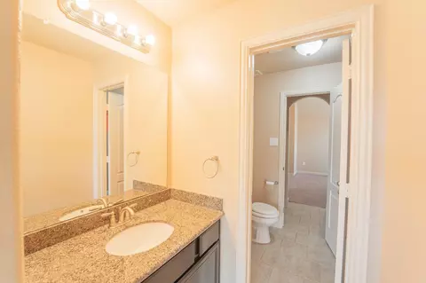 Bath - 7218 Kerrigan Ct, Spring, TX 77379 photo 6 of 8