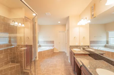Bath - 7218 Kerrigan Ct, Spring, TX 77379 photo 1 of 8
