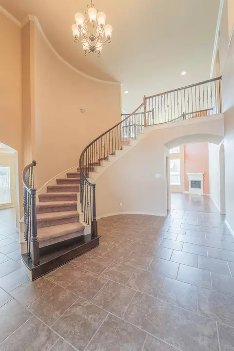 Entry Way - 7218 Kerrigan Ct, Spring, TX 77379 photo 4 of 9