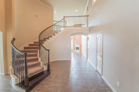 Entry Way - 7218 Kerrigan Ct, Spring, TX 77379 photo 3 of 9