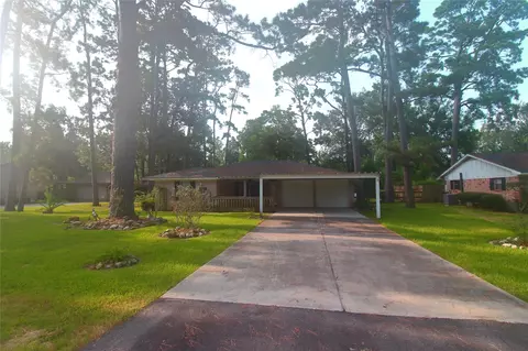 2712 Whispering Pines St, Baytown, TX 77521