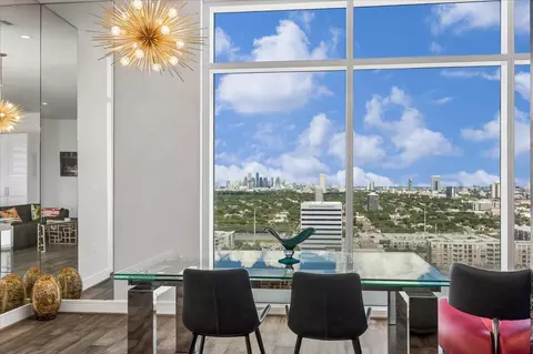 4521 San Felipe St #2102, Houston, TX 77027