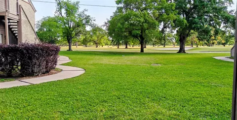 8413 Sands Point Dr, Houston, TX 77036