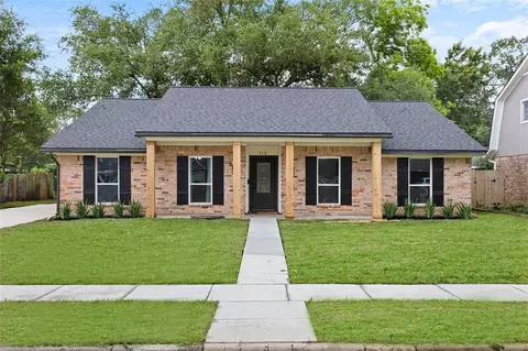 518 Whitecap Dr, El Lago, TX 77586