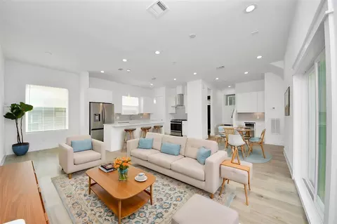 4608 Coke St, Houston, TX 77020