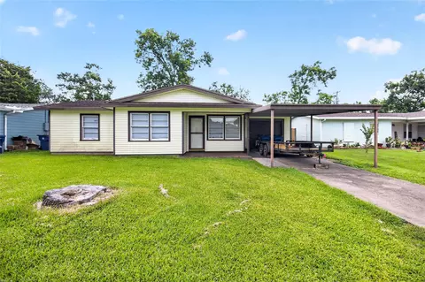 3411 Palm Ave, Texas City, TX 77590