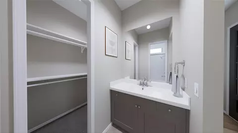Bath - 6306 Firefly Fields Ln, Katy, TX 77493 photo 4 of 5
