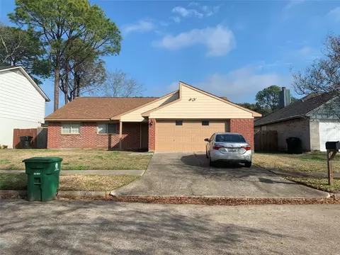 10514 Clear Cove Ln, Houston, TX 77041