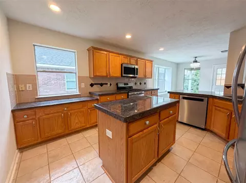 Kitchen - 2127 Hannover Way, Spring, TX 77388 photo 1 of 3