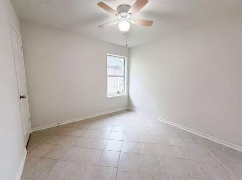 Bedroom - 2127 Hannover Way, Spring, TX 77388 photo 3 of 5