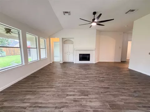 Living - 2127 Hannover Way, Spring, TX 77388 photo 2 of 3