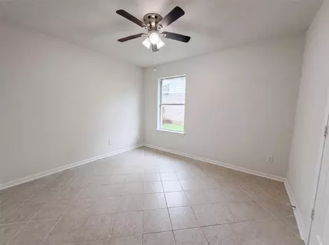 Bedroom - 2127 Hannover Way, Spring, TX 77388 photo 4 of 5