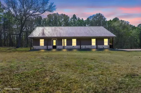 694 Harvill Rd, Huntington, TX 75949