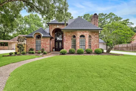 2407 Mountain Lake Dr, Kingwood, TX 77345