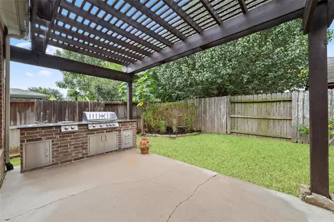 Exterior - 18331 First Bend Drive Dr, Cypress, TX 77433 photo 5 of 5