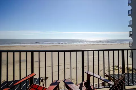 11945 Termini San Luis Pass Rd #202, Galveston, TX 77554