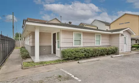 4331 Marina St #B, Houston, TX 77007