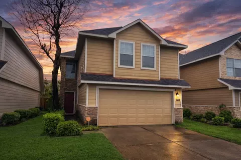 10827 Windfern Lakes St, Houston, TX 77064
