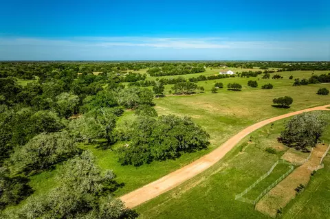 330 N Nassau Rd, Round Top, TX 78954