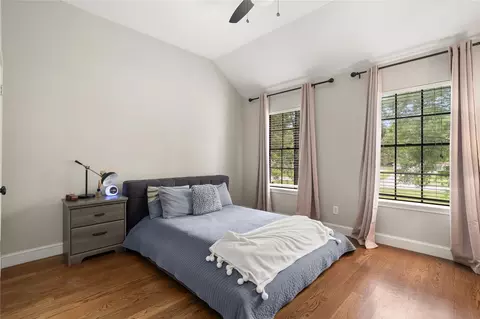 Bedroom - 36 Wind River Dr, Conroe, TX 77384 photo 4 of 5