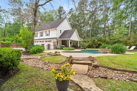 Exterior - 36 Wind River Dr, Conroe, TX 77384 photo 8 of 10
