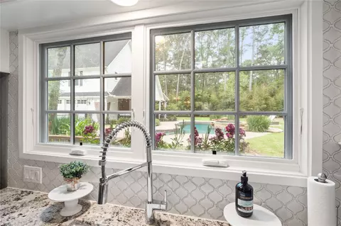 Kitchen - 36 Wind River Dr, Conroe, TX 77384 photo 3 of 4