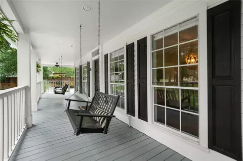 Exterior - 36 Wind River Dr, Conroe, TX 77384 photo 4 of 10
