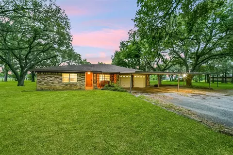 9606 Needville Fairchilds Rd, Fairchilds, TX 77461