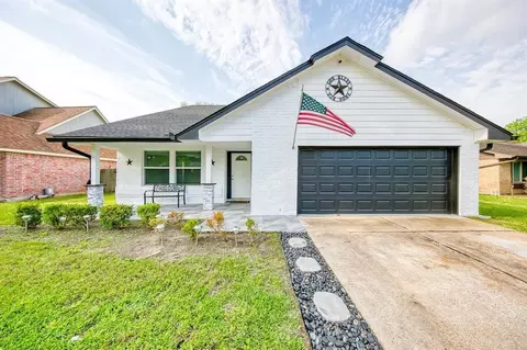 11907 Hedgegate Dr, Houston, TX 77065