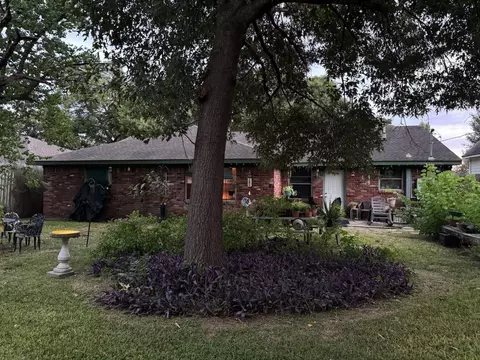 5826 Hornwood Dr, Houston, TX 77081