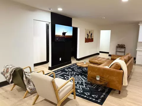 6305 Gay St, Houston, TX 77022