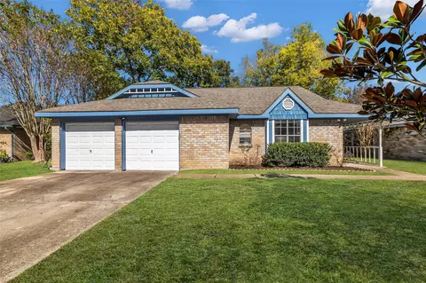 13707 Eastbourne Dr, Houston, TX 77034