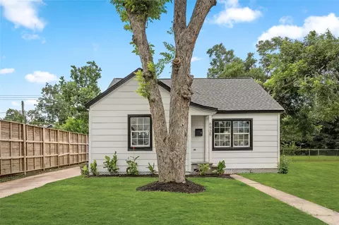6935 Palmetto St, Houston, TX 77087