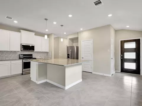 6642 Lahna Oak, Conroe, TX 77304
