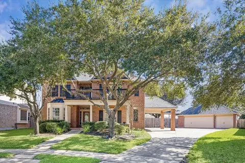 2202 Summer Wind Dr, Sugar Land, TX 77479