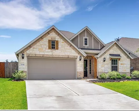 2136 Moss Creek Ln, Conroe, TX 77304