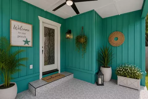 4907 Alamo Dr, Galveston, TX 77551