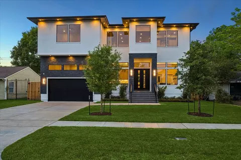 4714 Tamarisk St, Bellaire, TX 77401