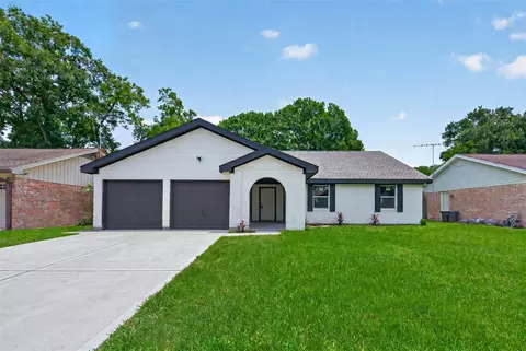 16330 Green Shade Dr, Houston, TX 77090