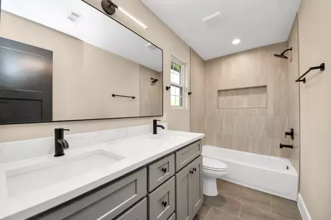 Bath - 29727 Spring Forest Dr, Spring, TX 77386 photo 4 of 4
