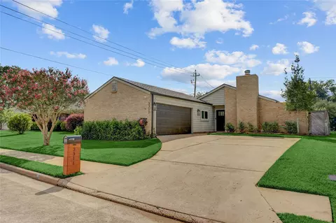 3311 Carmel Valley Dr, Missouri City, TX 77459