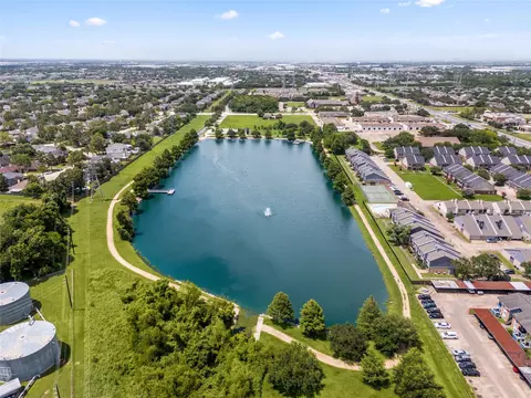3813 Landmark Dr, Missouri City, TX 77459