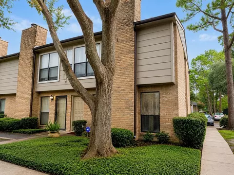 2110 Wilcrest Dr #101, Houston, TX 77042