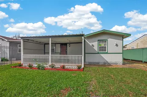 10141 Chadwick St, Houston, TX 77029