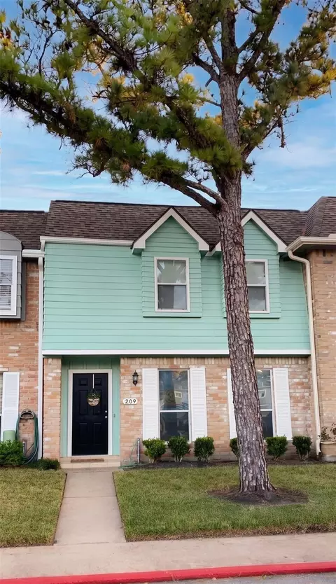 11002 Hammerly Blvd #209, Houston, TX 77043