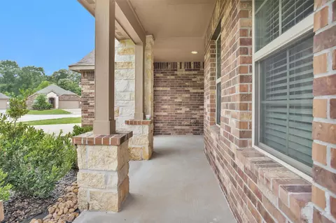 Exterior - 5206 Pointe Spring Xing, Spring, TX 77389 photo 2 of 6