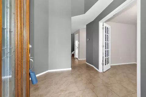 Entry Way - 5206 Pointe Spring Xing, Spring, TX 77389 photo 2 of 10