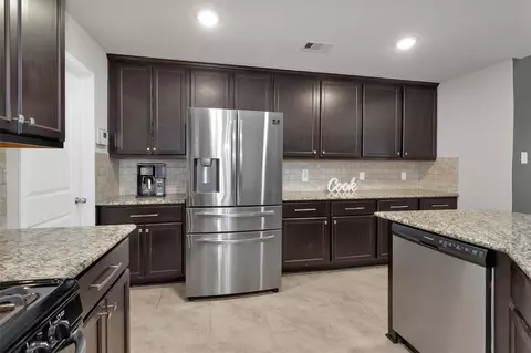 Kitchen - 5206 Pointe Spring Xing, Spring, TX 77389 photo 4 of 4