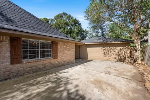 Exterior - 514 Pine Walk Trl, Spring, TX 77388 photo 5 of 7